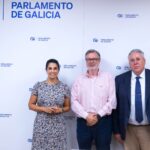 Javier Ruiz de Cortázar Díaz y los diputados del Grupo Parlamentario Popular Nazareth Cendán y Jesús Fernández, se reunierón para abordar la problemática entre orcas y embarcaciones en la costa gallega.